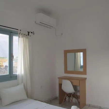 House In Vineyard * Emporio (Santorini)