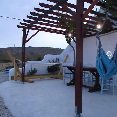 House In Vineyard * Emporio (Santorini)