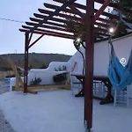 House In Vineyard * Emborió
